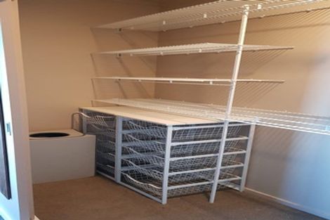 Photo of property in 6b Sunhaven Drive, Newlands, Wellington, 6037