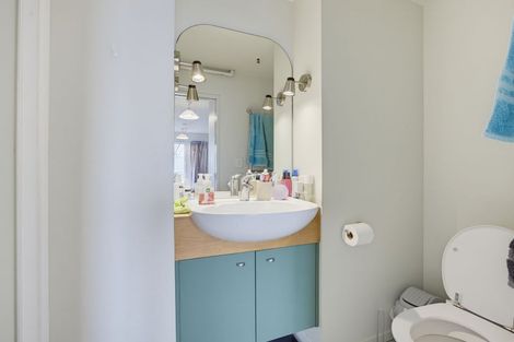 Photo of property in Elizabeth Street Chapel, 4/6 Elizabeth Street, Mount Victoria, Wellington, 6011