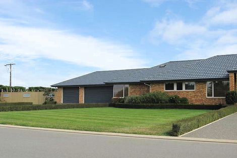 Photo of property in 5 Stonebridge Way, Prebbleton, 7604