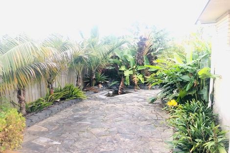 Photo of property in 37 Robin Brooke Drive, Flat Bush, Auckland, 2019