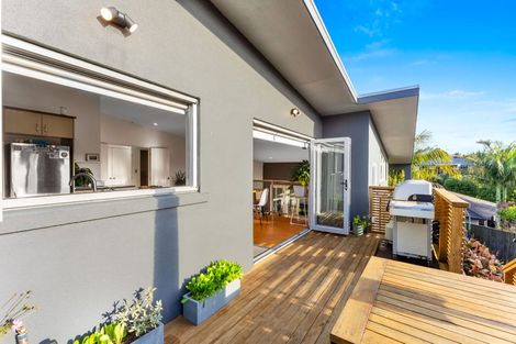 Photo of property in 20 Admirals Court Drive, Greenhithe, Auckland, 0632