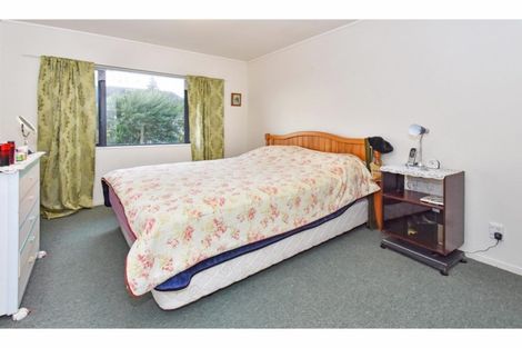 Photo of property in 14 Bohola Rise, Weymouth, Auckland, 2103