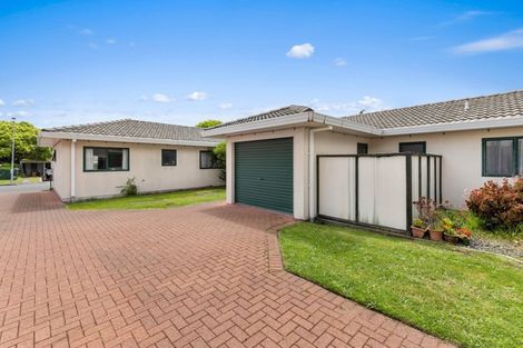 Photo of property in 1/11 Mckee Avenue, Fenton Park, Rotorua, 3010