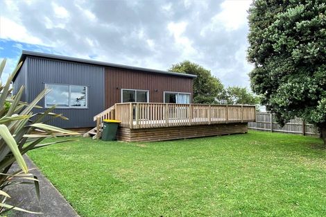 Photo of property in 20 Harbour Crest Drive, Waiuku, 2123