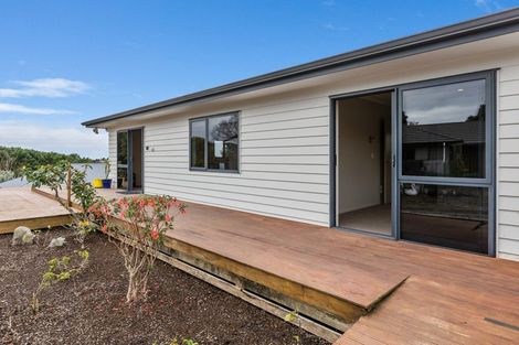 Photo of property in 21b Heta Road, Highlands Park, New Plymouth, 4312