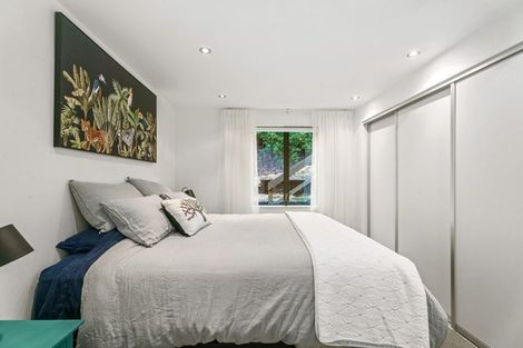 Photo of property in 77 Kent Street, Kingston, Athol, 9793