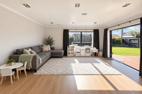 Photo of property in 13 Watkins Road, Cambridge, 3434