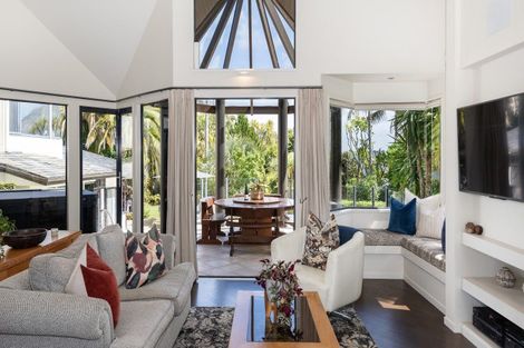 Photo of property in 9 Manor Park, Sunnyhills, Auckland, 2010