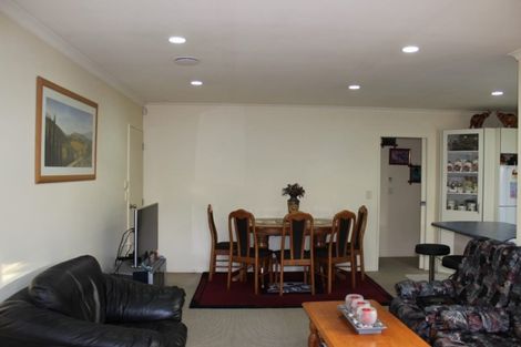 Photo of property in 87 Rathmar Drive, Manurewa, Auckland, 2105