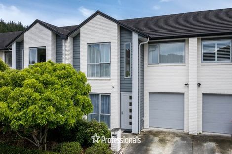 Photo of property in 5 Ashington Road, Silverstream, Upper Hutt, 5019