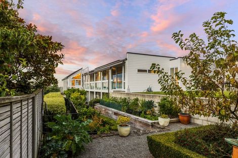 Photo of property in 12 Balmoral Lane, Redcliffs, Christchurch, 8081