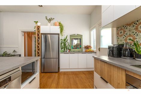 Photo of property in 51 Avenue Road, West End, Timaru, 7910