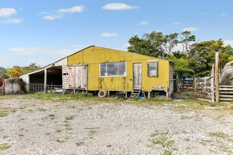 Photo of property in 19 Durey Road, Dairy Flat, 0792