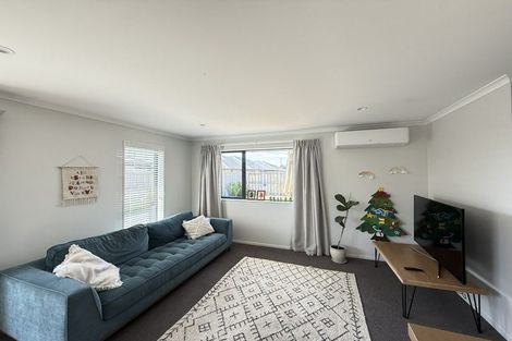 Photo of property in 14 Mccahon Lane, Rolleston, 7615