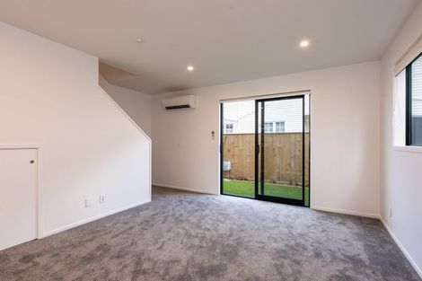 Photo of property in 3/97 Whites Line East, Waiwhetu, Lower Hutt, 5010