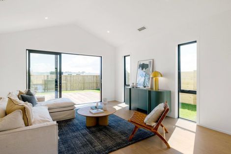 Photo of property in 38 Hugo Shaw Drive, Cambridge, 3434