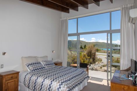 Photo of property in 2 Lochinver Avenue, Lake Tekapo, 7999
