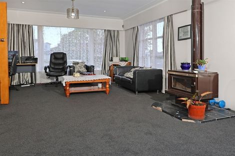 Photo of property in 4247 Great North Road, Glendene, Auckland, 0602