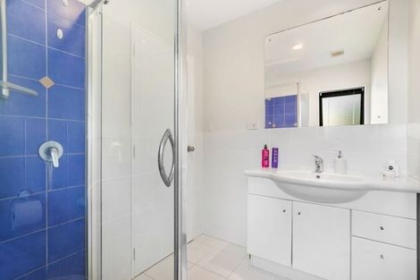 Photo of property in 29 Mariners View Road, Beach Haven, Auckland, 0626