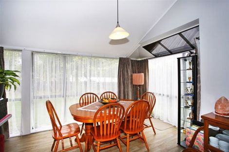 Photo of property in 1/288 Queen Street, Pukekohe, 2120