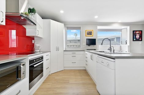 Photo of property in 25 Elmwood Crescent, Pukete, Hamilton, 3200