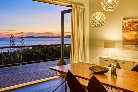 Photo of property in 4 Wilmore Way, Lowry Bay, Lower Hutt, 5013