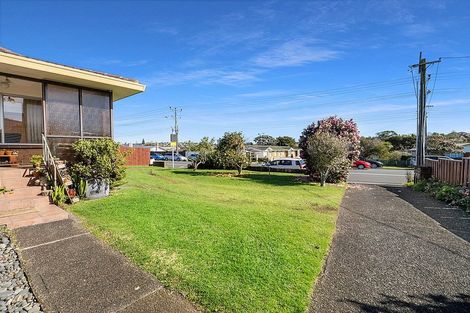 Photo of property in 1/20 Shakespeare Road, Milford, Auckland, 0620