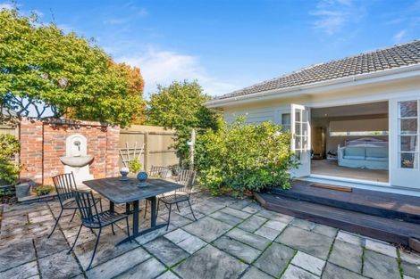 Photo of property in 10 Joyce Crescent, Ilam, Christchurch, 8041