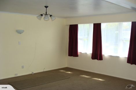Photo of property in 90 Edgewater Drive, Pakuranga, Auckland, 2010