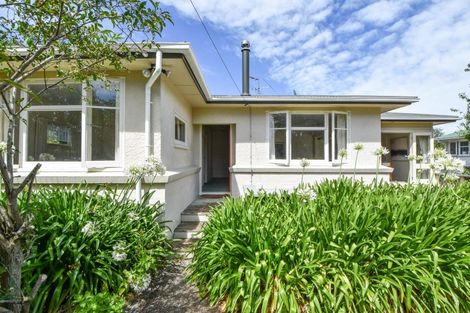 Photo of property in 22 Moreton Road, Carterton, 5713