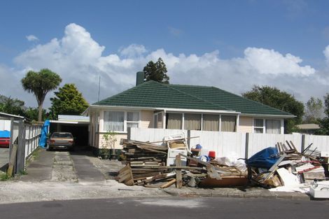 Photo of property in 3 Aronui Terrace, Kelston, Auckland, 0602