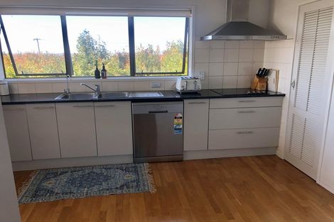 Photo of property in 1/61 Forrest Hill Road, Milford, Auckland, 0620