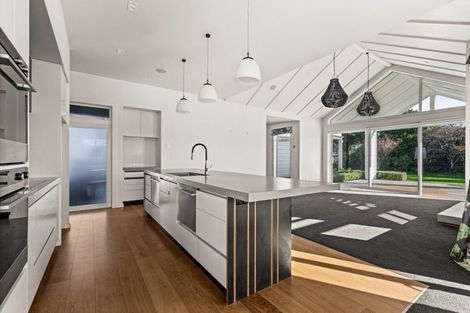 Photo of property in 27 Neeve Road, Taradale, Napier, 4112
