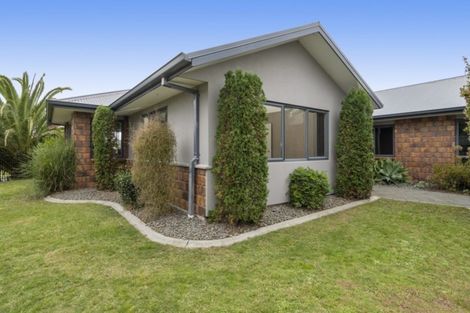 Photo of property in 16 Olive Close, Omokoroa, 3114