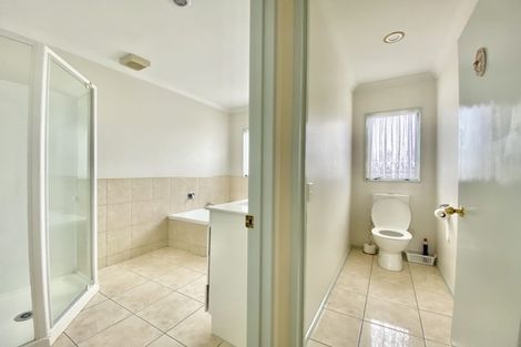 Photo of property in 14 Franshell Crescent, East Tamaki, Auckland, 2013