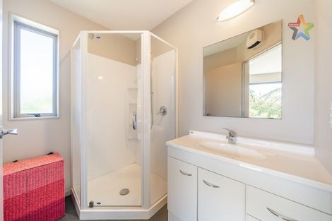 Photo of property in 93 Cypress Drive, Maungaraki, Lower Hutt, 5010