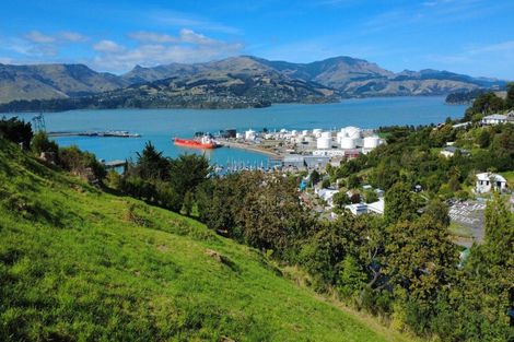 Photo of property in 11 Harmans Road, Lyttelton, 8082