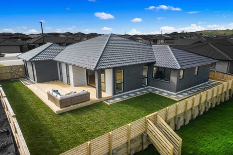 Photo of property in 6 Clark Rise, Pokeno, 2402