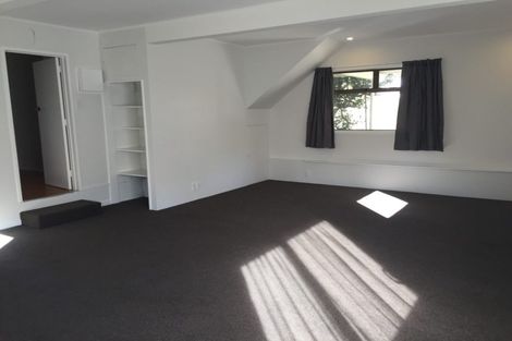 Photo of property in 23 Coote Road, Bluff Hill, Napier, 4110