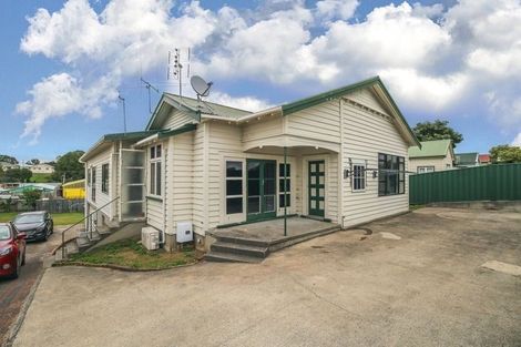 Photo of property in 190 Albert Park Drive, Te Awamutu, 3800