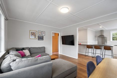 Photo of property in 20 Tweed Street, Roslyn, Palmerston North, 4414