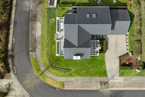 Photo of property in 10 Tauwaka Crescent, Riverhead, 0820