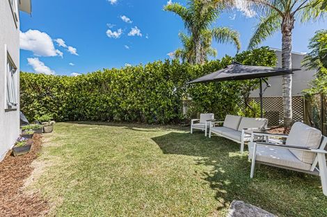 Photo of property in 7f Clearwater Cove, West Harbour, Auckland, 0618