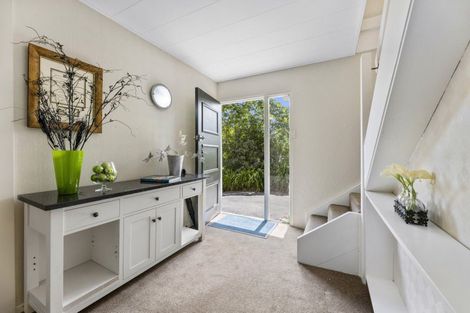 Photo of property in 26b Howard Street, Macandrew Bay, Dunedin, 9014