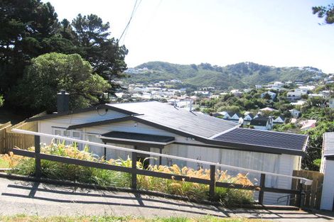 Photo of property in 35 Awa Road, Miramar, Wellington, 6022