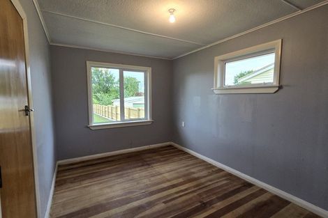 Photo of property in 22 Stanners Street, Eltham, 4322