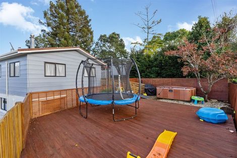 Photo of property in 96 Athena Drive, Totara Vale, Auckland, 0629