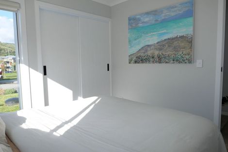 Photo of property in 36 Koru Loop, Paraparaumu, 5032