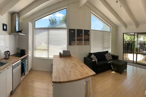 Photo of property in 2/42 Mirrabooka Avenue, Botany Downs, Auckland, 2010