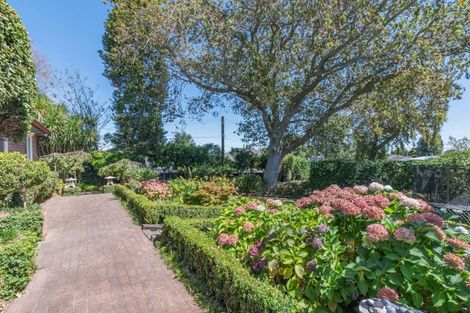 Photo of property in 40 Youngs Road, Papakura, 2110